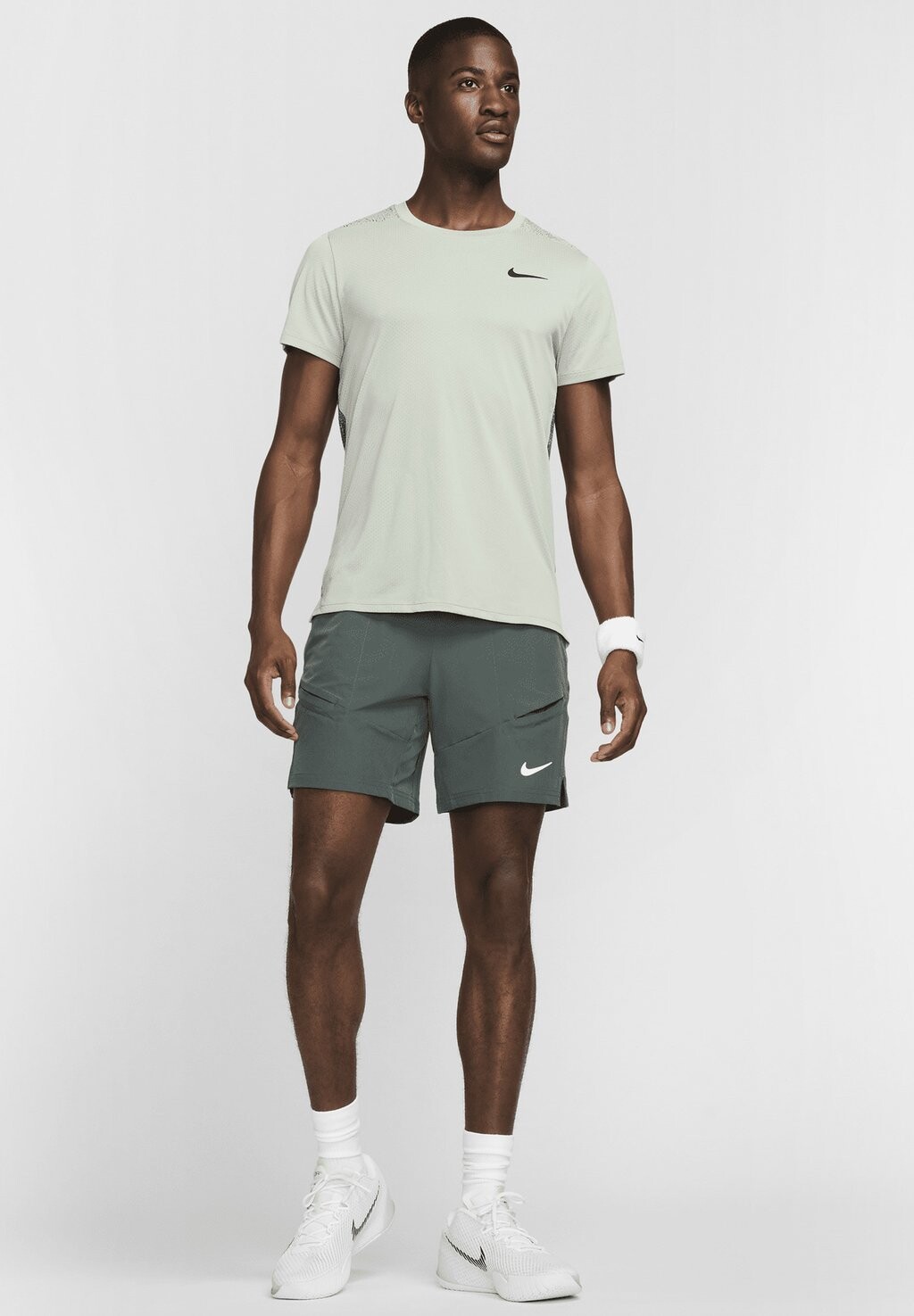 

Спортивные шорты Nike Performance, темно-зеленый