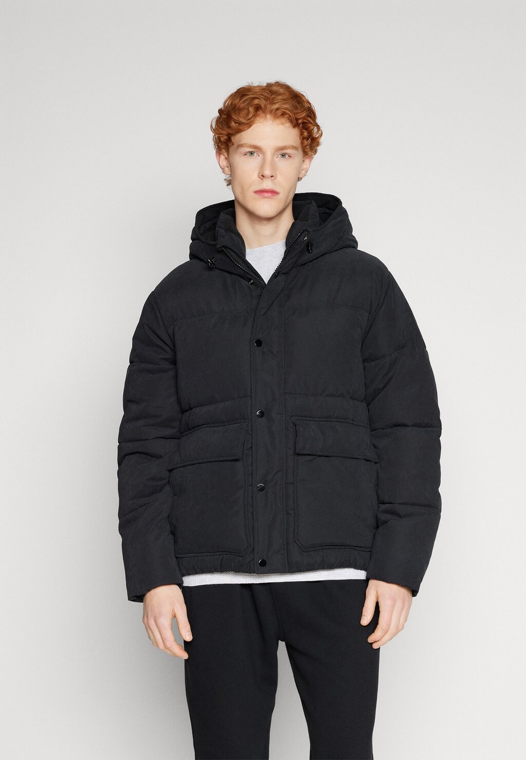 

Куртка Abercrombie & Fitch ПУХОВИК С КАПЮШОНОМ ULTRA UTILITY, ЧЕРНЫЙ