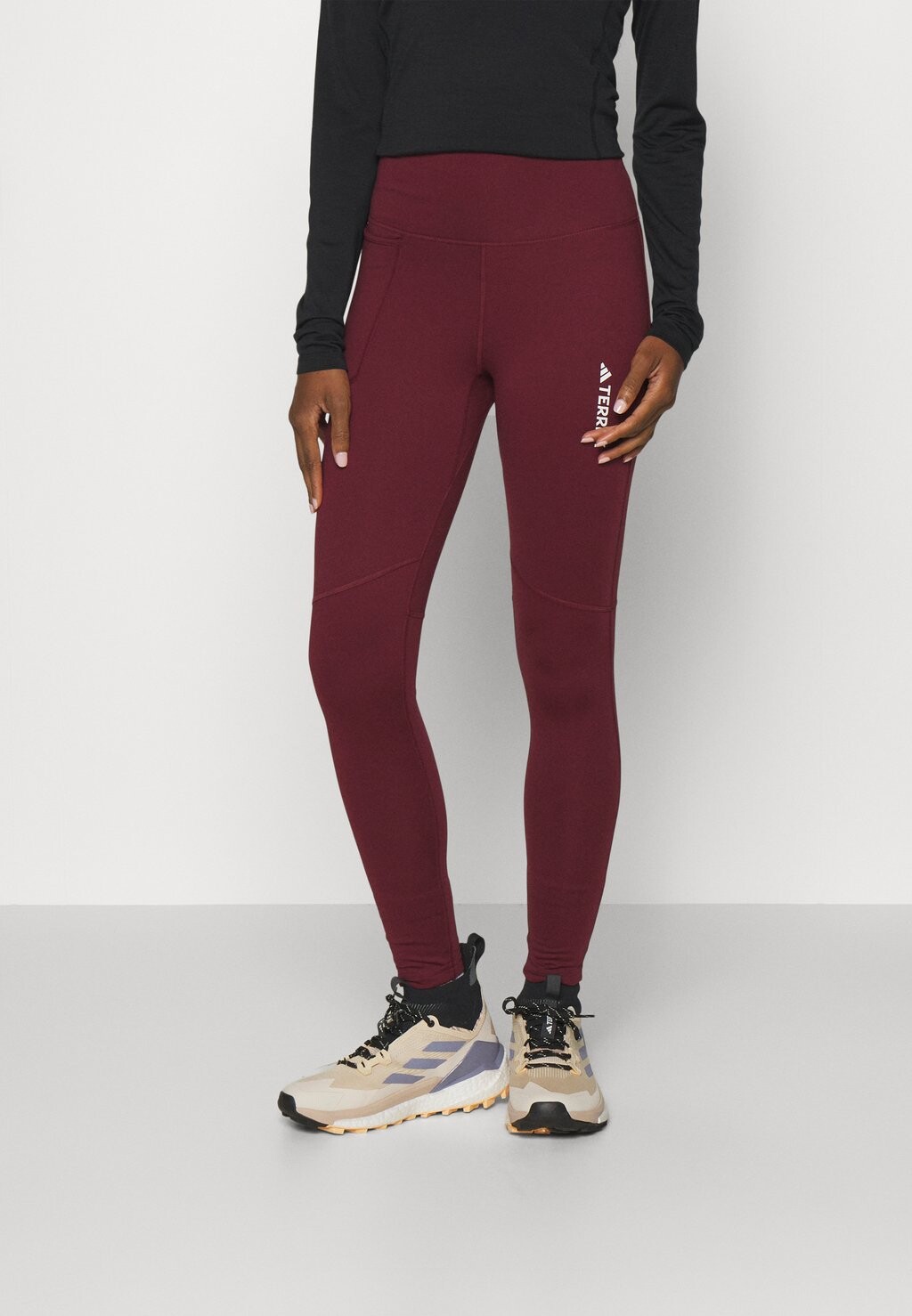 

Леггинсы MULTI BRUSHED Adidas Terrex, темно-красный