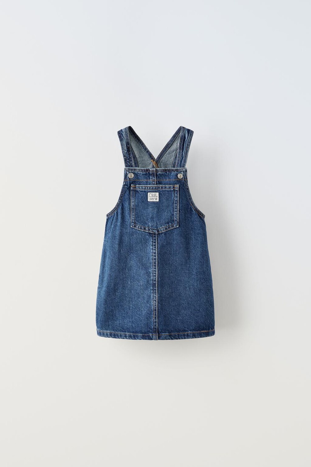 

Джинсовое платье-синафор с этикеткой ZARA, синий