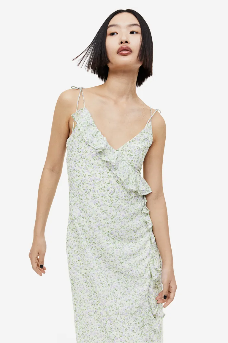 

Шифоновое платье с рюшами H&M, бежевый