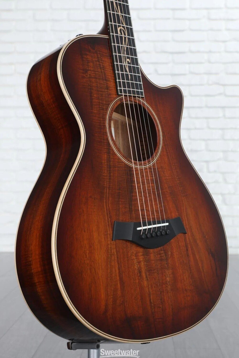 

Акустико-электрическая гитара Taylor K22ce V-Class с 12 ладами — Shaded Edgeburst