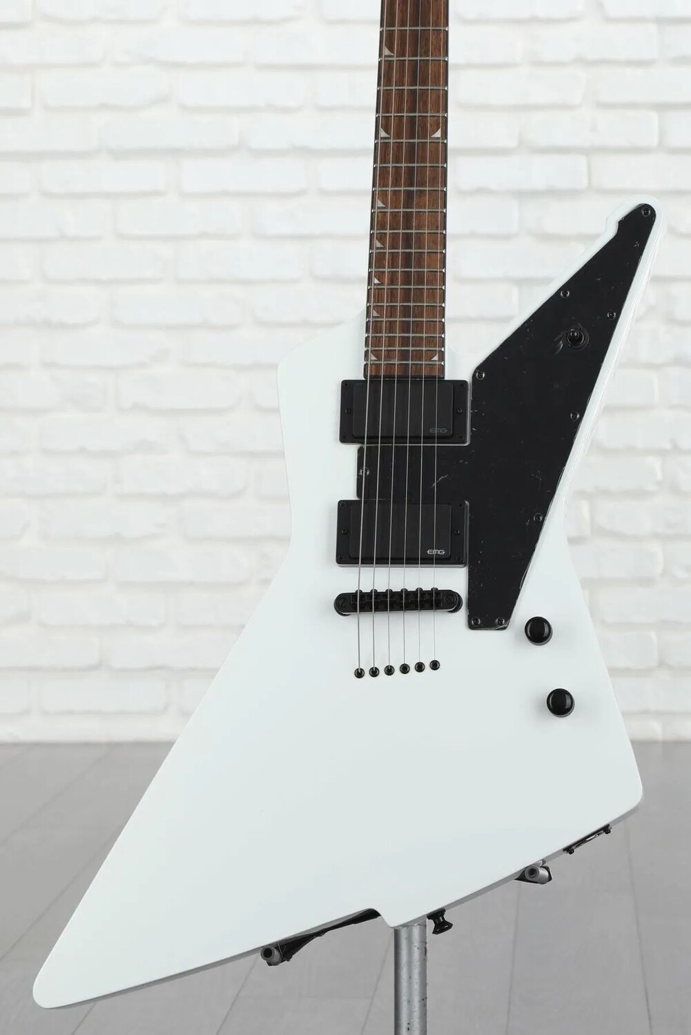 

Jackson Pro Series Signature Phil Demmel Demmelition Fury PDT — Белоснежка