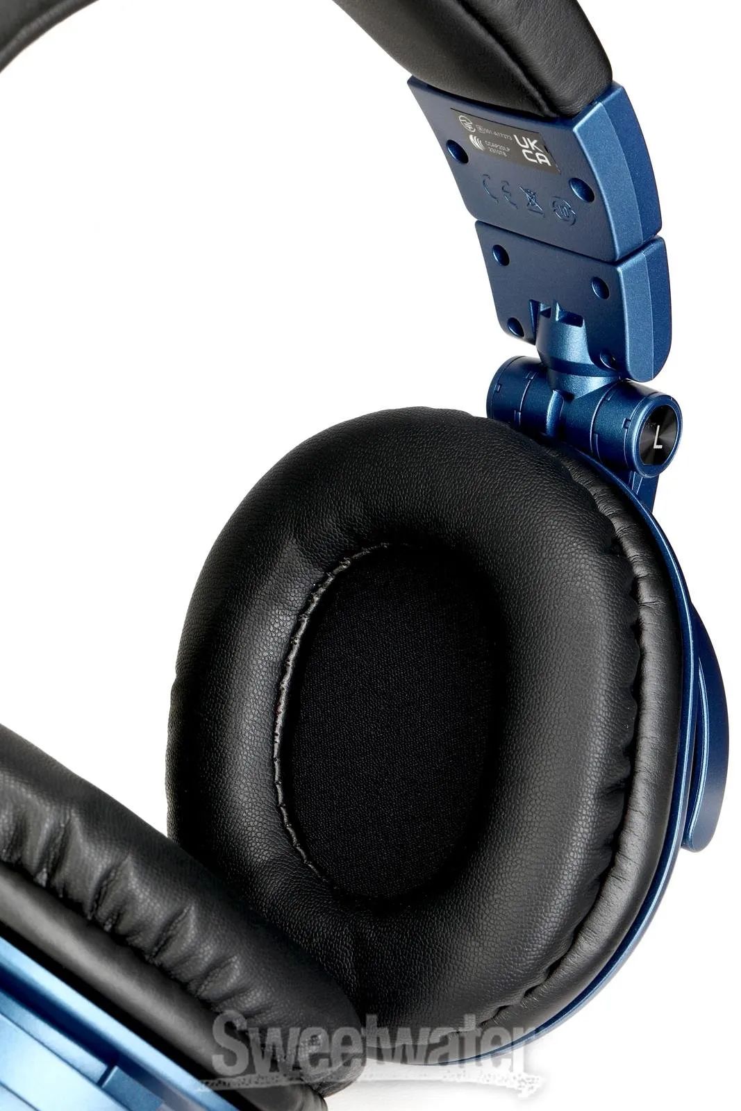 Audio-Technica ATH-M50xBT2DS Bluetooth-наушники закрытого типа — Deep Sea  Blue, ограниченная серия – купить из-за границы через сервис «CDEK.Shopping»