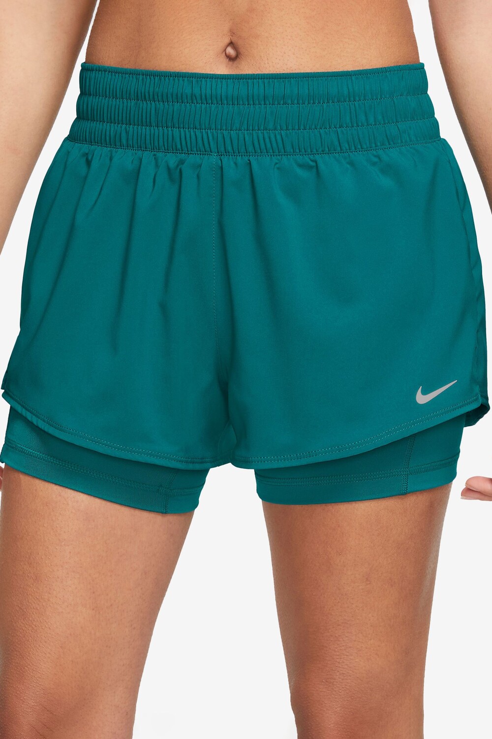 

Шорты 2 в 1 Dri-FIT One шириной 3 дюйма со средней талией Nike, синий