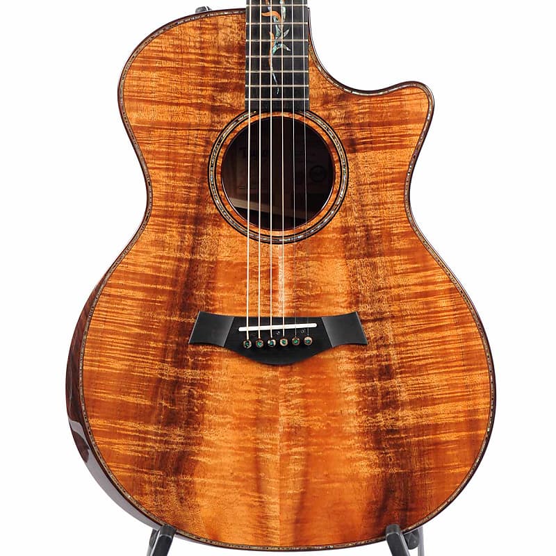 цена Акустическая гитара Taylor Custom #26: Grand Auditorium, AA Hawaiian Koa/AA Hawaiian Koa