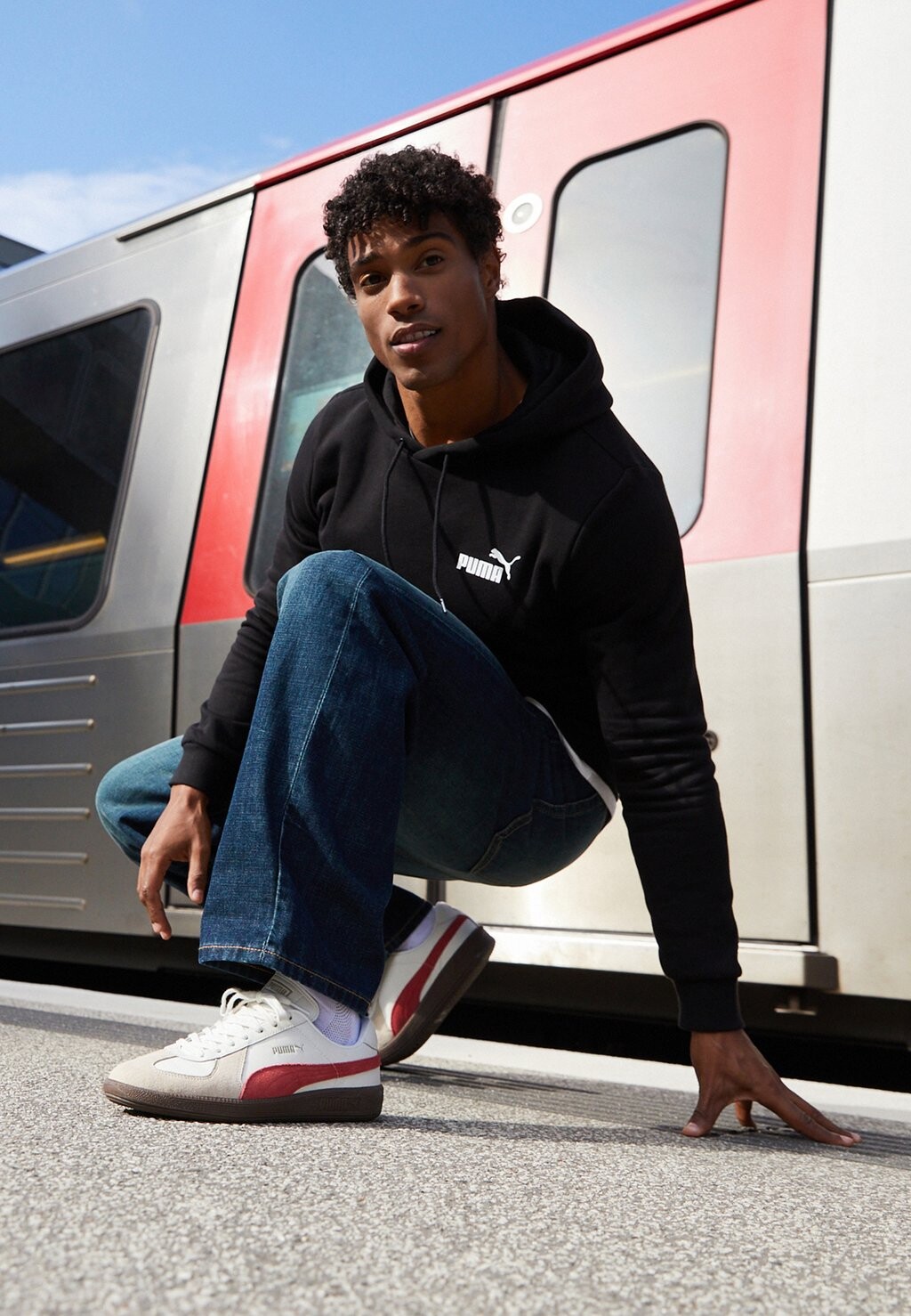 

Кроссовки Puma ARMY TRAINER UNISEX, цвет off-white/beige/bordeaux