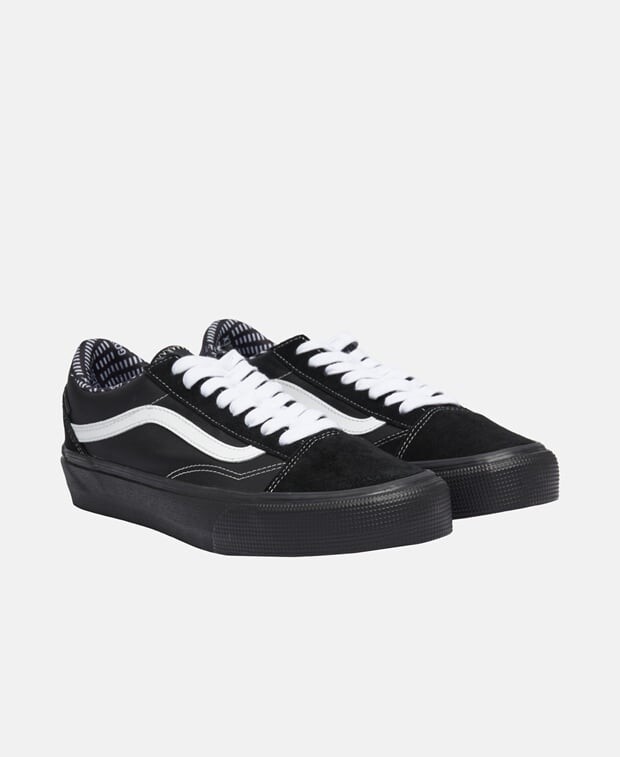 

Кроссовки Vans, черный