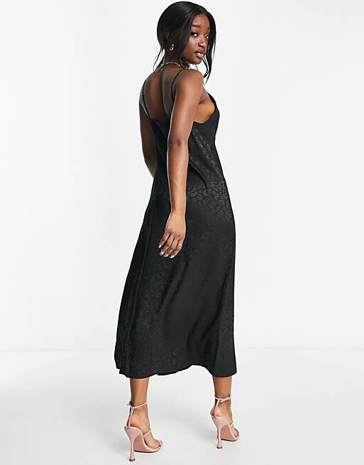 

Черное жаккардовое платье-комбинация миди ASOS DESIGN