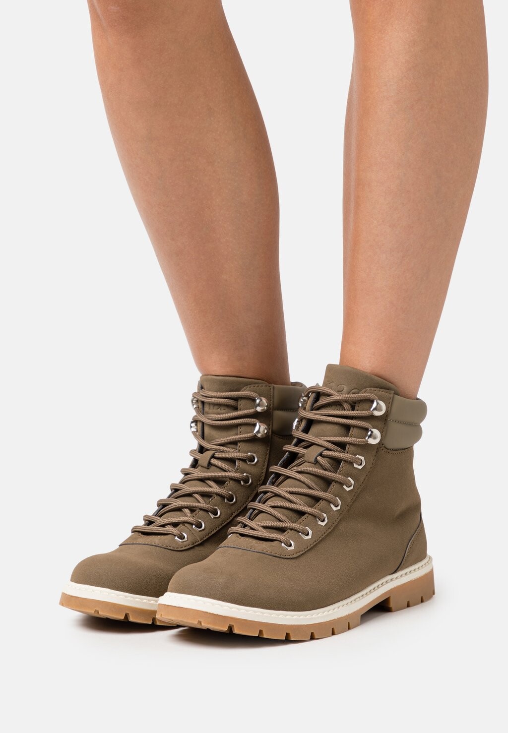 

Ботильоны на шнуровке Adar Vegan NAE Vegan Shoes, зеленый