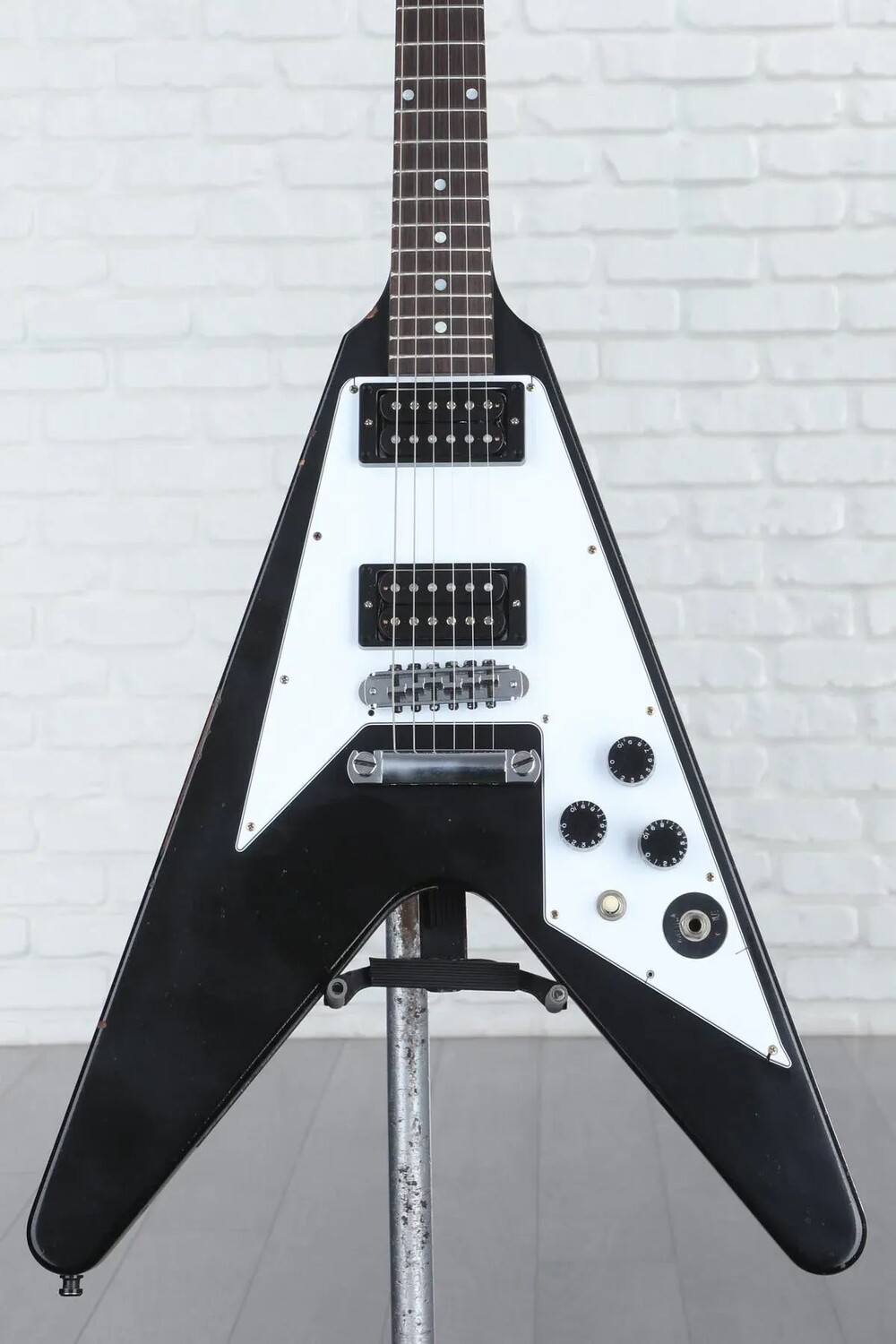 

Электрогитара Gibson Custom Kirk Hammett 1979 Flying V Solidbody — черное дерево
