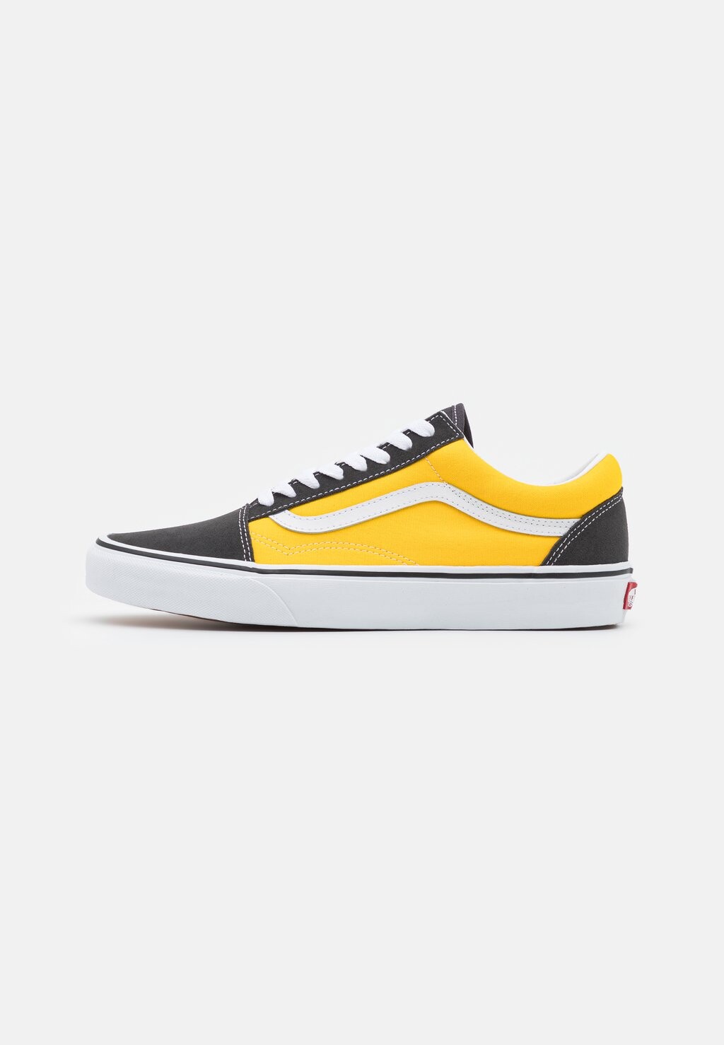 

Кроссовки Vans