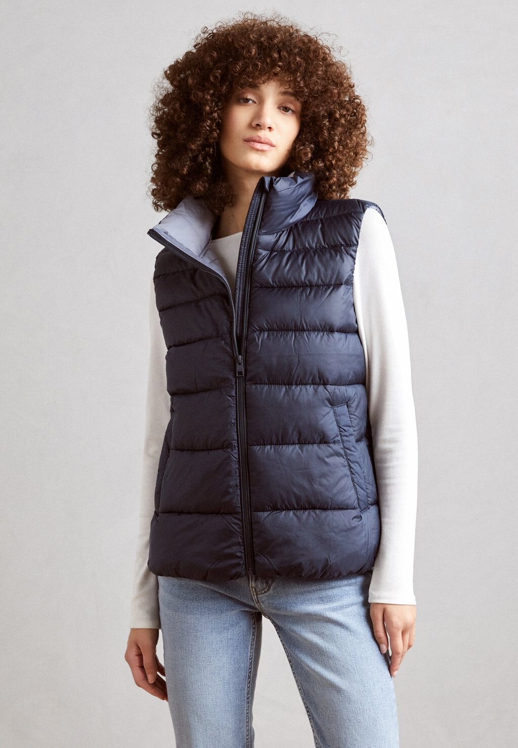 

Жилет ULTRALTLONG Esprit, цвет navy