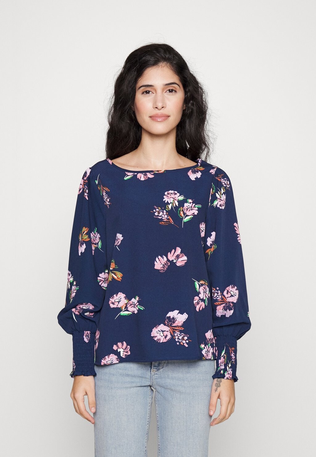 

Блузка Vero Moda