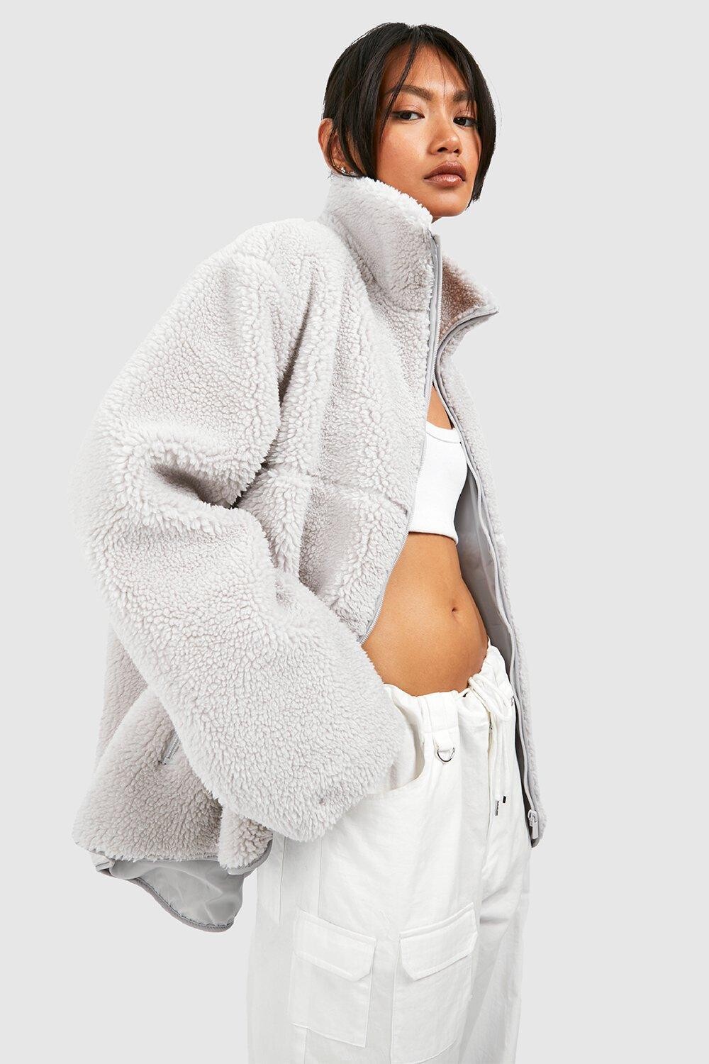 

Куртка Тедди из искусственного меха с молнией boohoo, серый