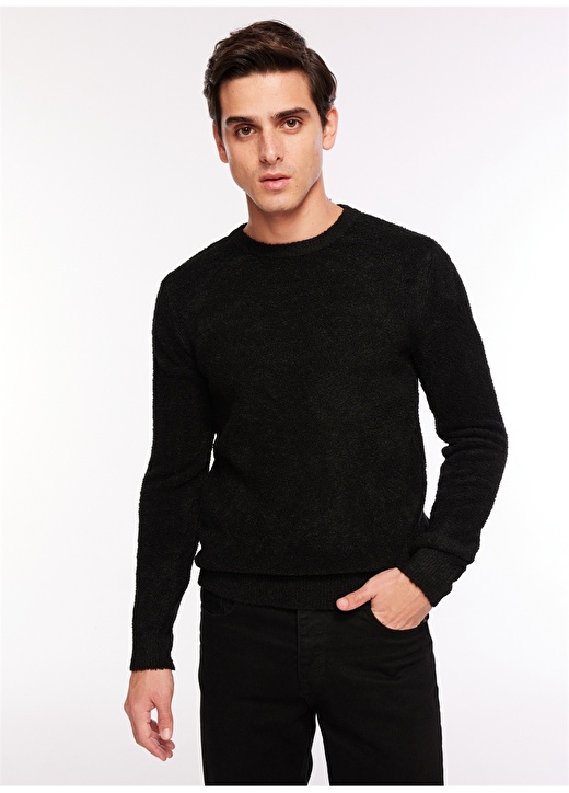 Классический однотонный черный мужской свитер с круглым вырезом Fabrika