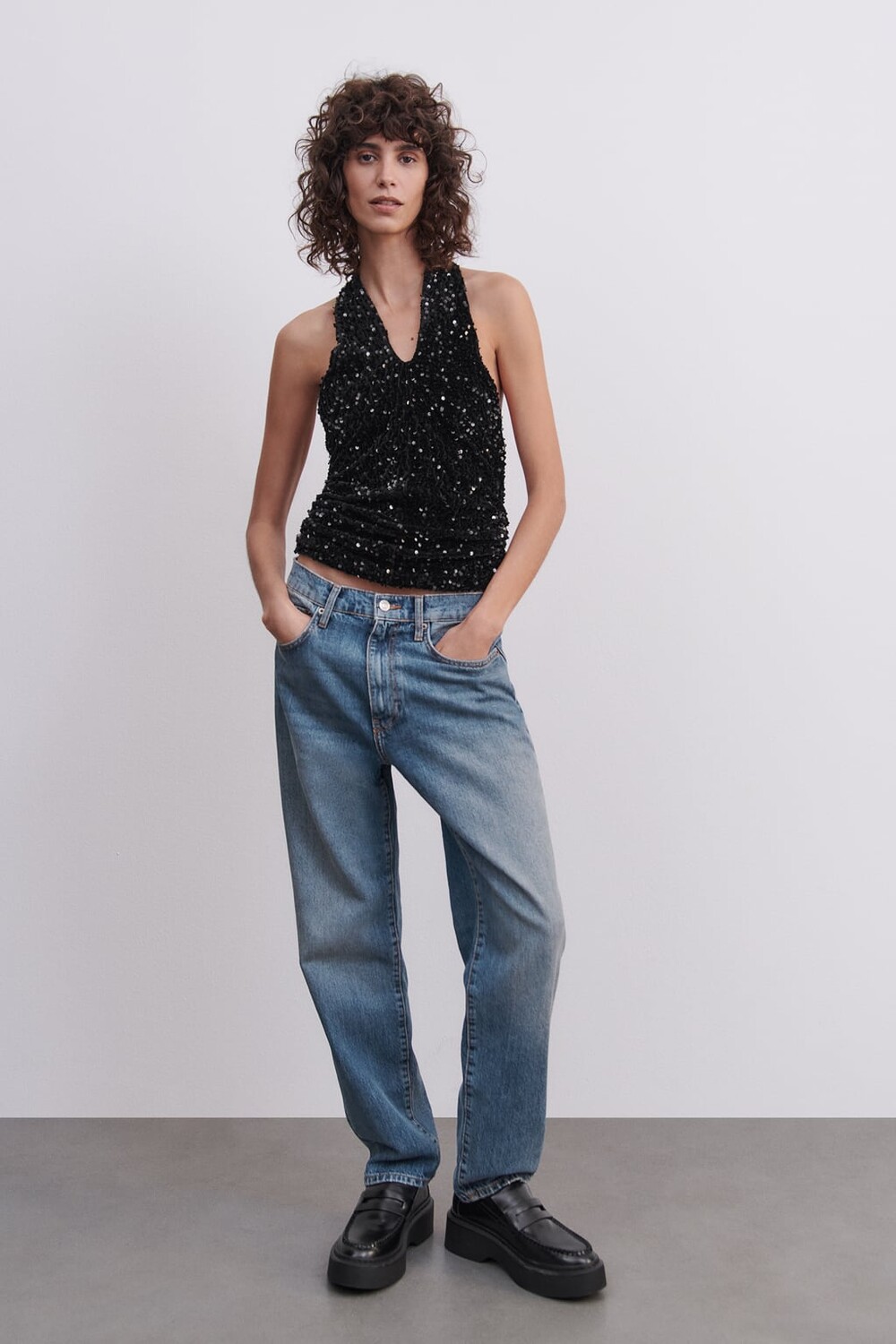 

Бархатный топ с пайетками ZARA, черный