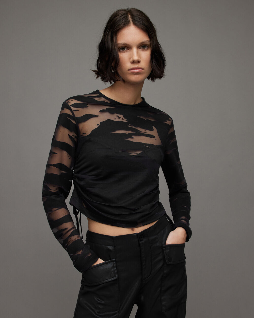 

Сетчатый топ Beta с длинными рукавами и кулиской AllSaints, черный