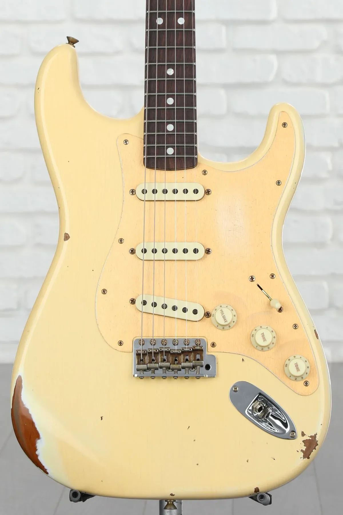 

Новая ограниченная серия Fender Custom Shop обжаренная электрогитара Stratocaster "Big Head" Relic - состаренный винтажный белый цвет