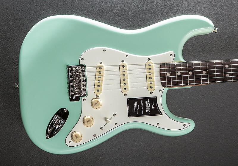 

Электрогитара Fender Vintera II 70's Stratocaster - Surf Green w/Rosewood
