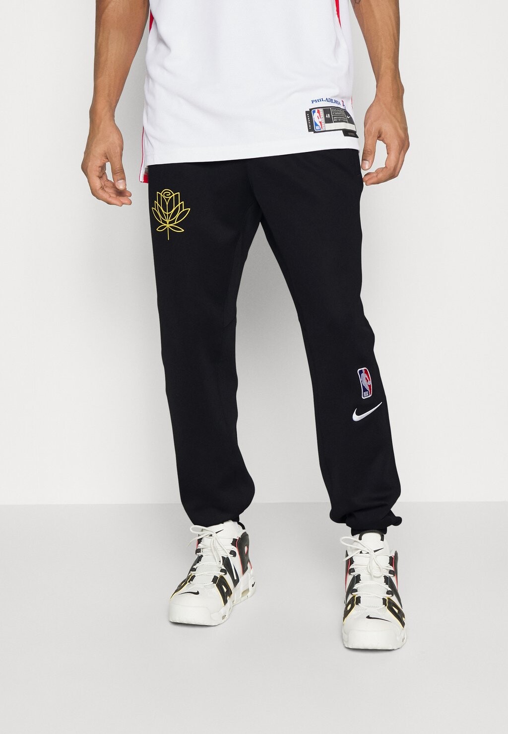 

Спортивные брюки Nike