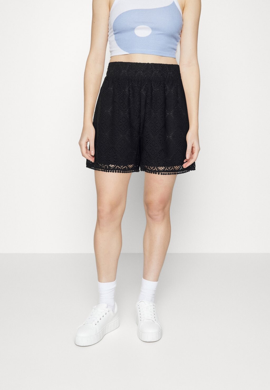 

Шорты Vero Moda, черный