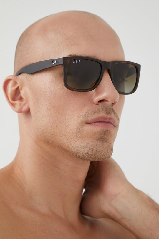 

Солнцезащитные Очки Ray-Ban, коричневый