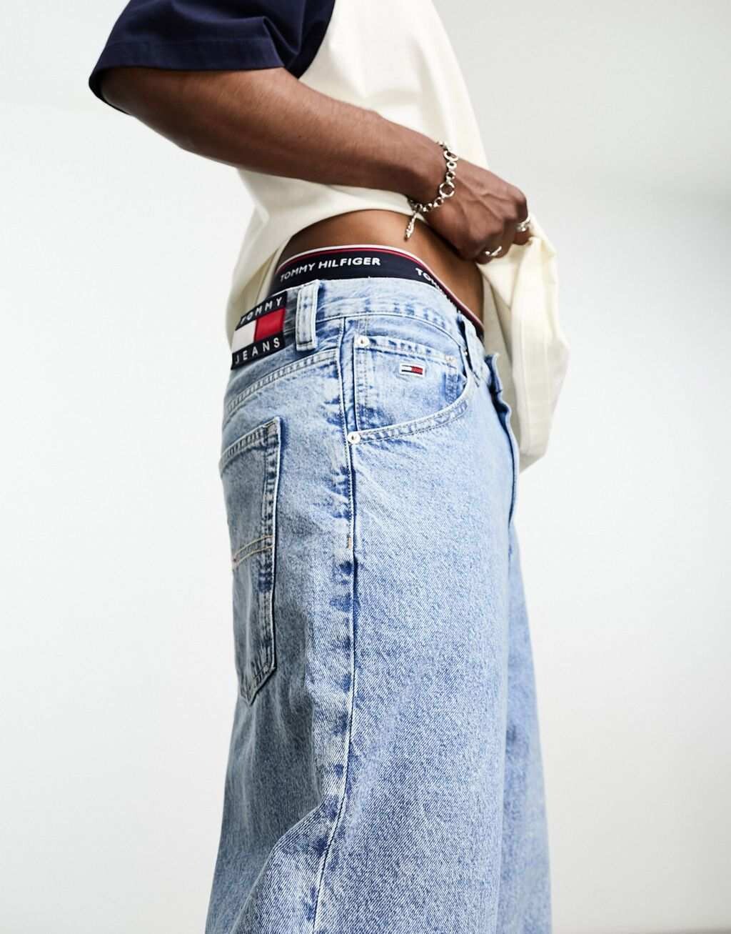 

Мешковатые джинсы Tommy Jeans Aiden после стирки