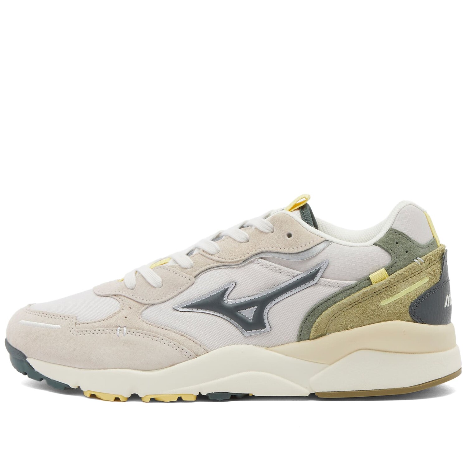 

Кроссовки Mizuno Sky Medal Β, цвет Silver Cloud, Urban Chic & White Sand