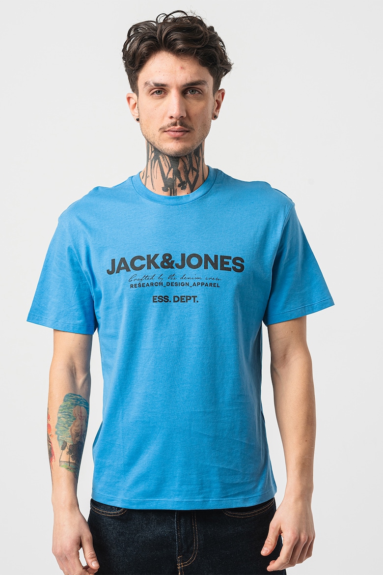 цена Футболка с логотипом Jack & Jones, синий