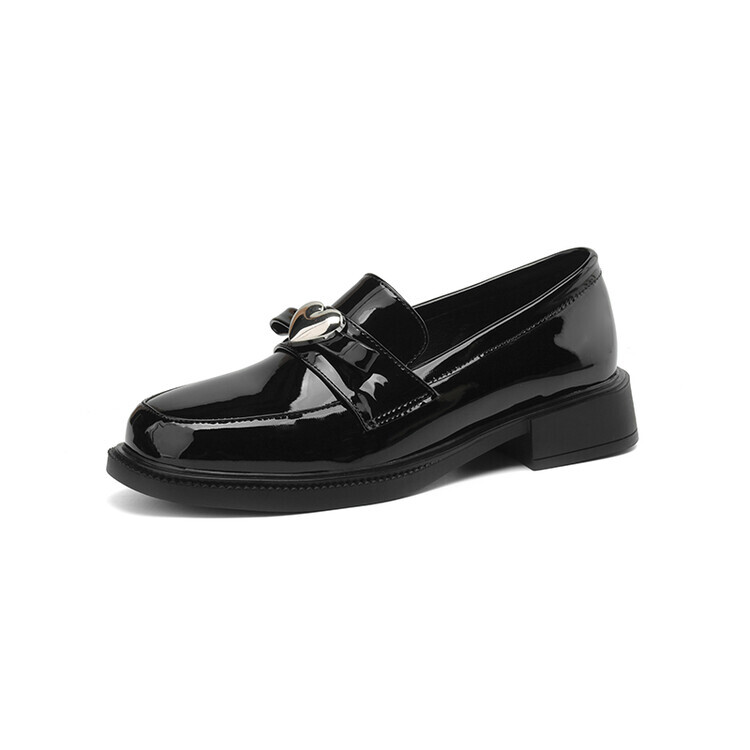 

Лоферы женские Kkyn, цвет Black patent leather