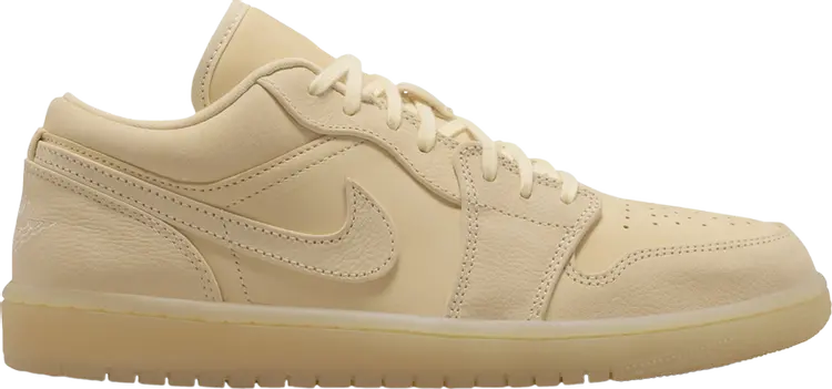 

Кроссовки Wmns Air Jordan 1 Low SE 'Pale Vanilla', кремовый