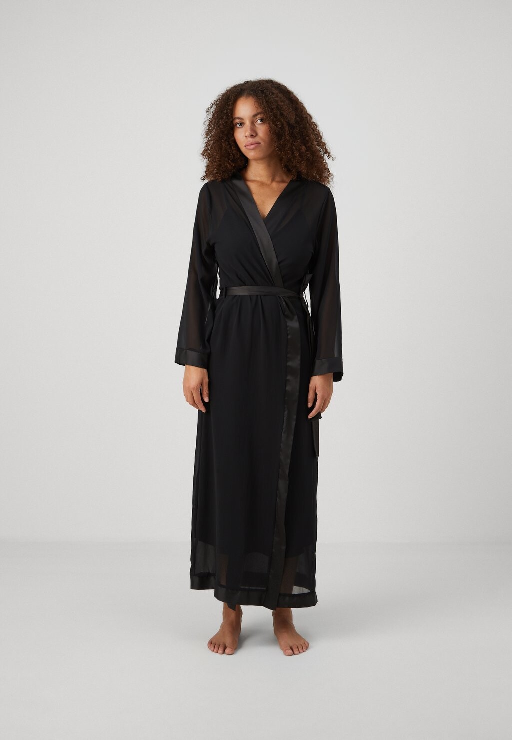

Халат Marcella Long Kimono Bluebella, черный