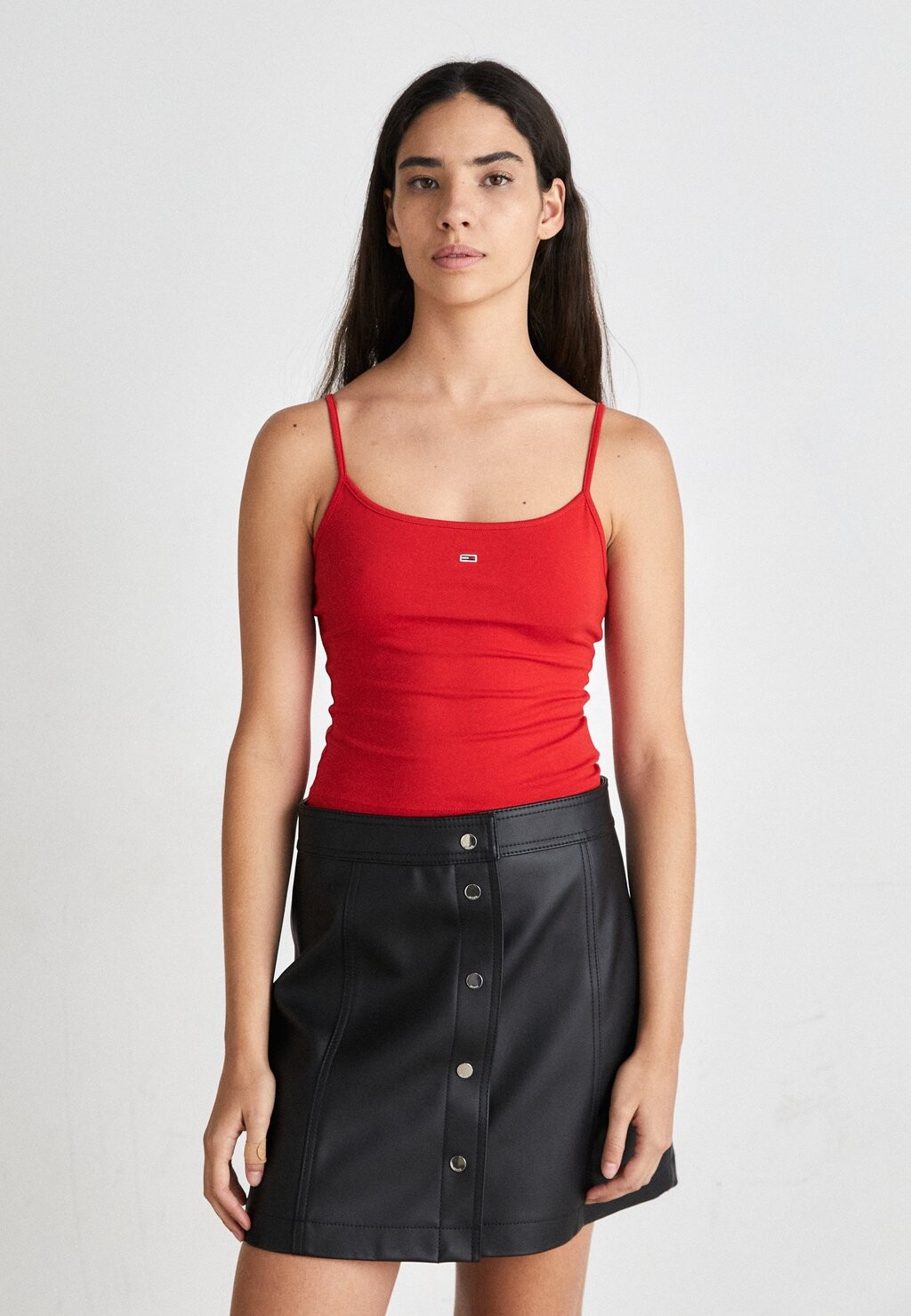 

Топ Essential Strap Top Tommy Jeans, цвет deep crimson