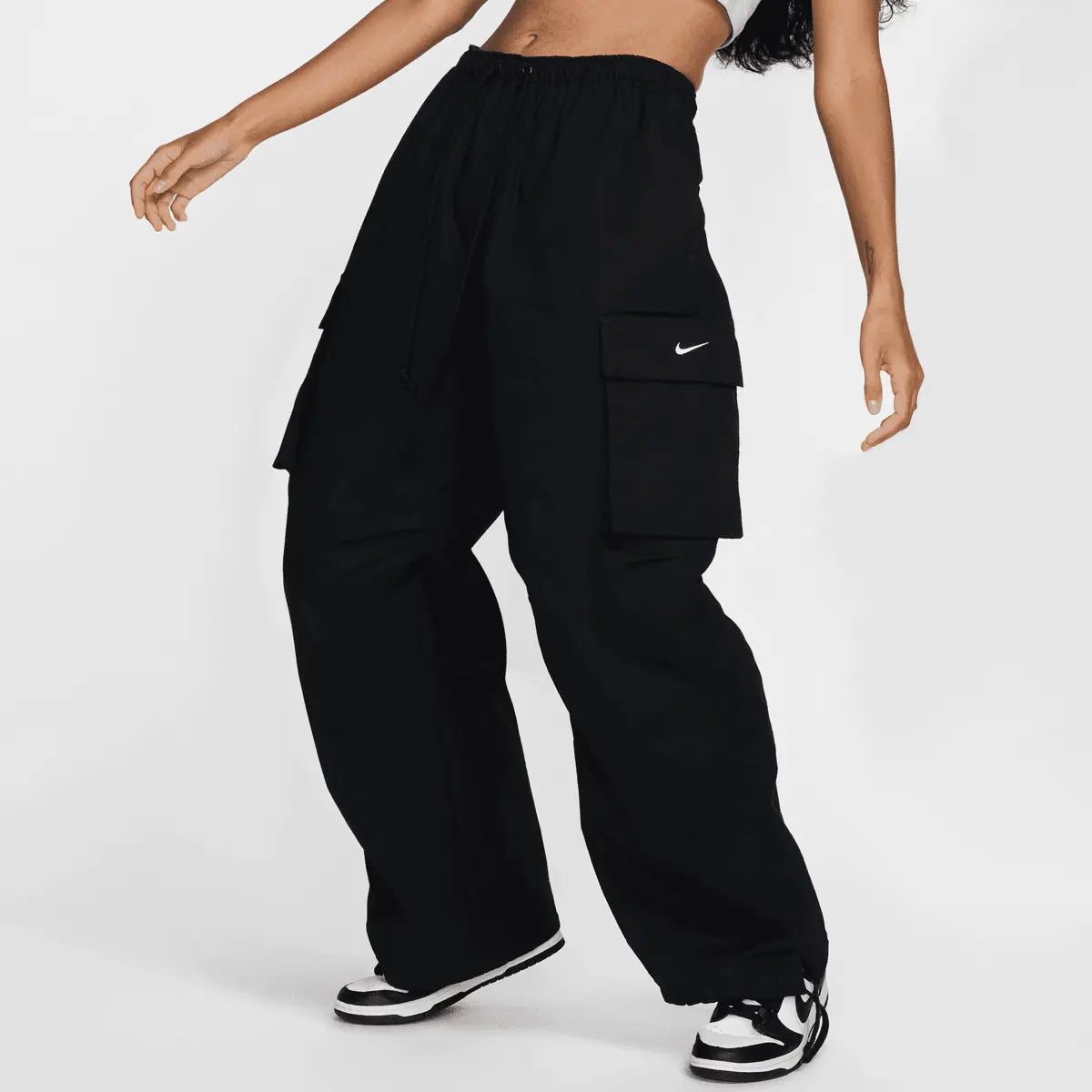 

Спортивные брюки Nike Sportswear Dance Cargo Pants, черный