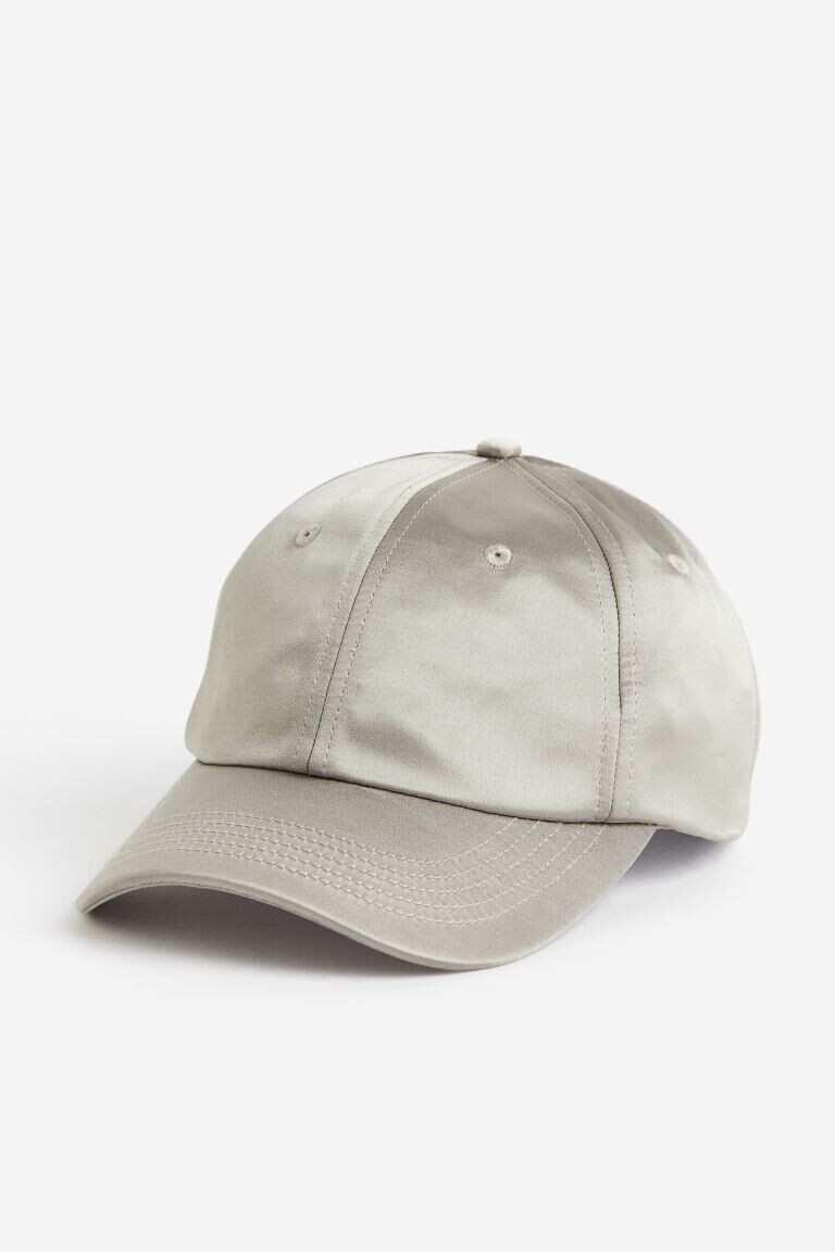 

Атласная бейсболка H&M