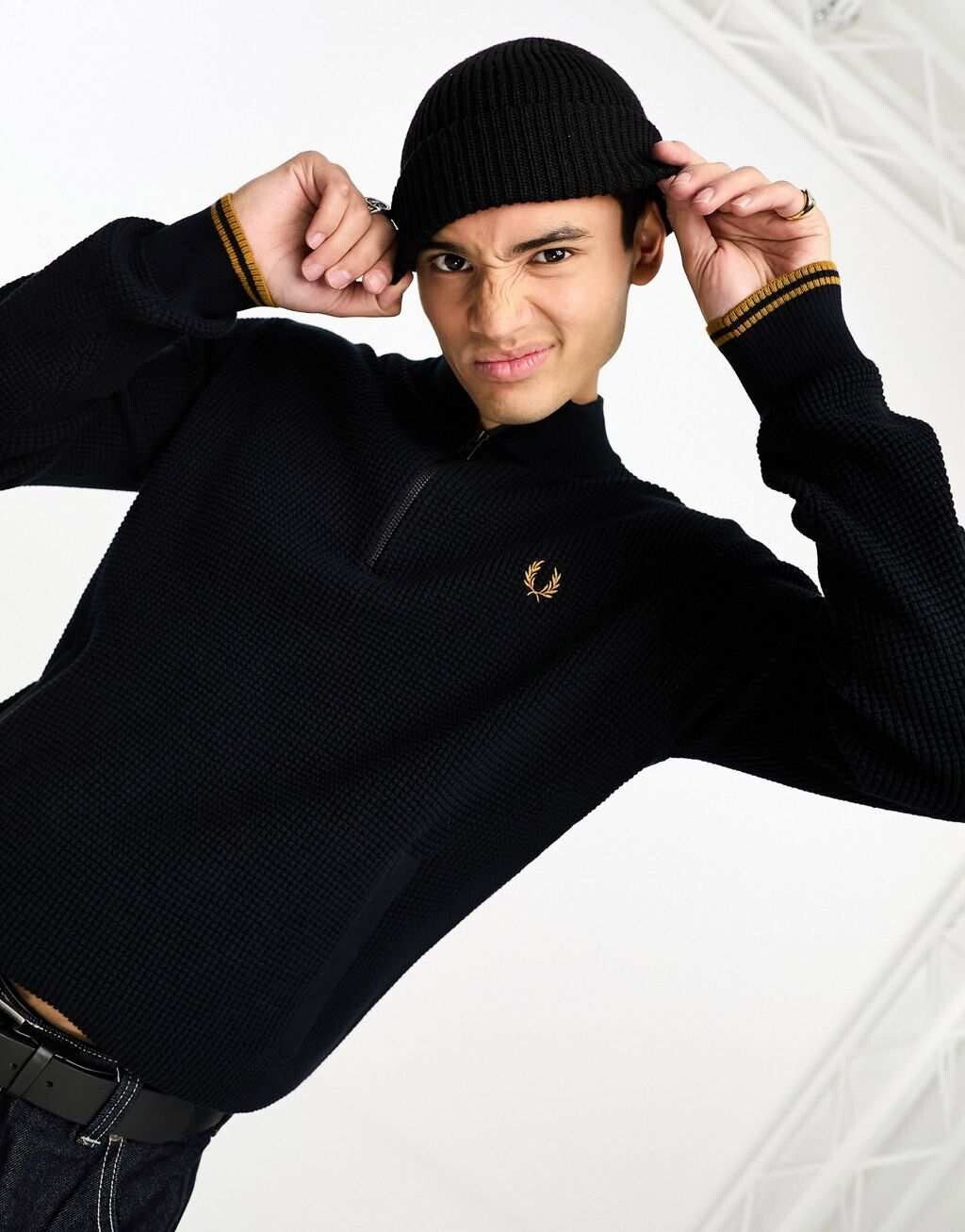 

Темно-синий джемпер с полумолнией и вафельной строчкой Fred Perry