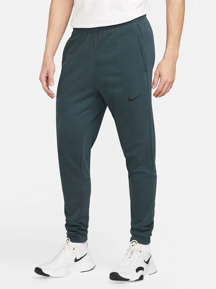 

Спортивные брюки Nike, зеленый