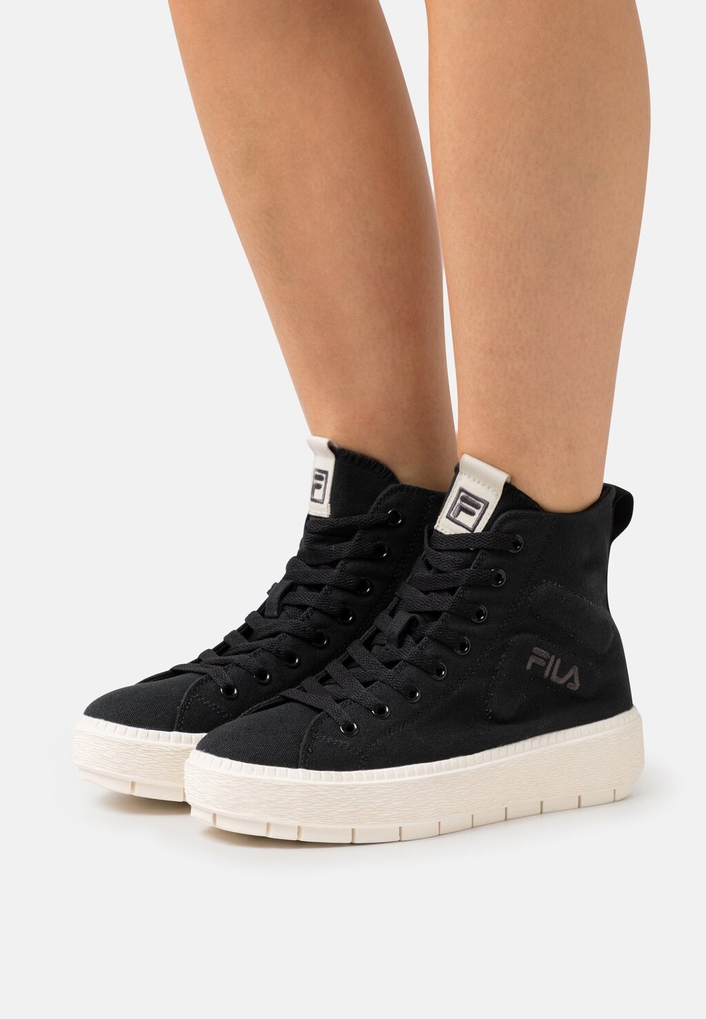 

Высокие кроссовки Fila, черный