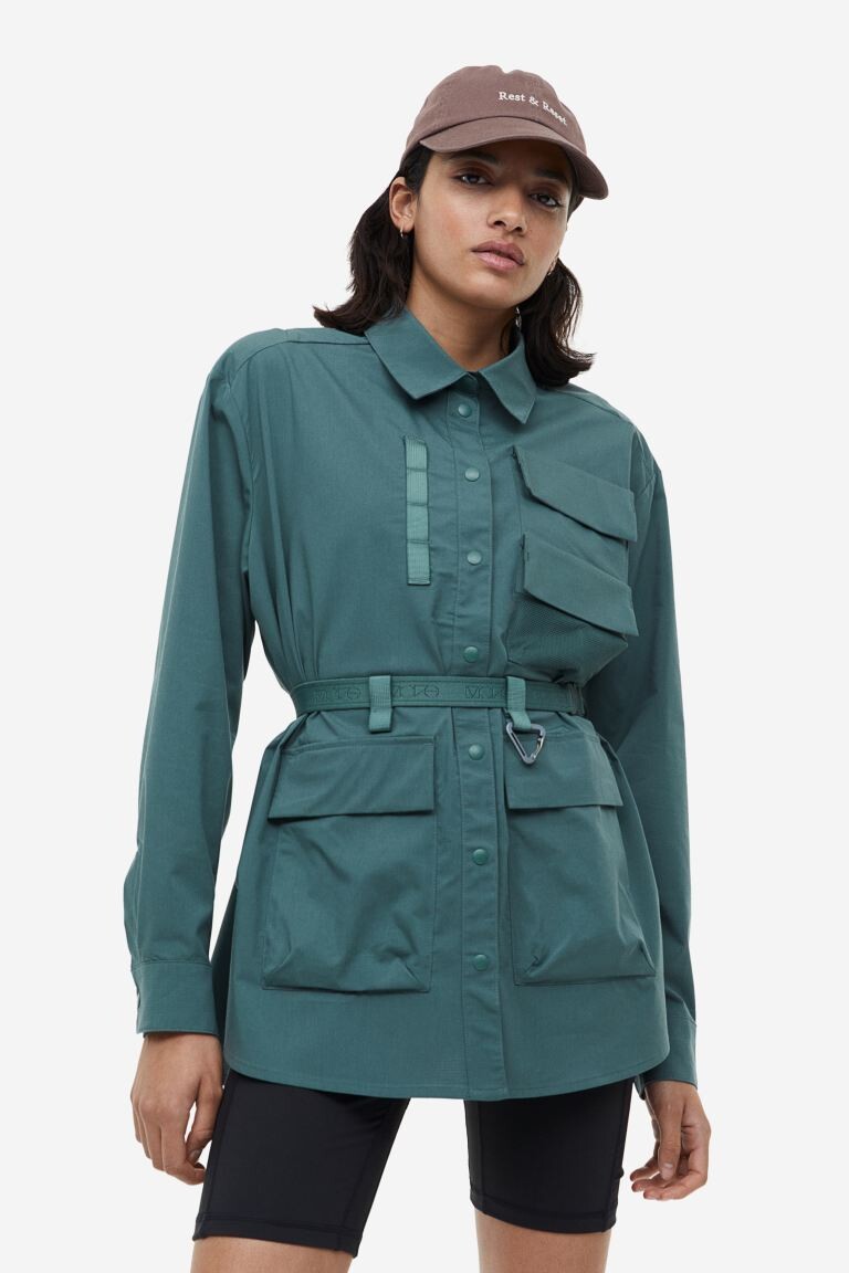 

Водонепроницаемая рубашка с поясом H&M