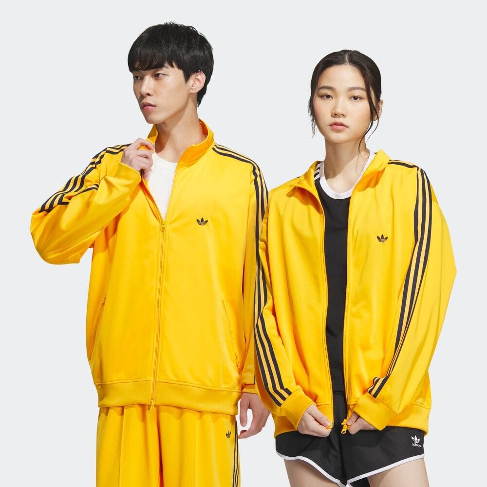 

Куртка Adidas IK9151