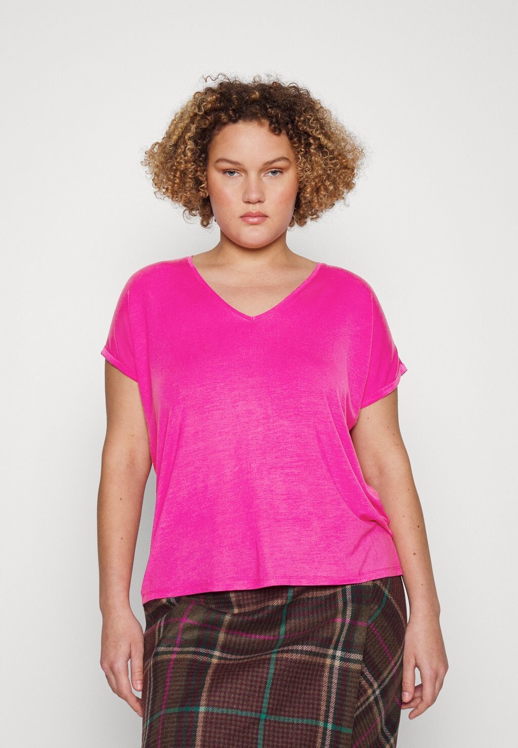 

Базовая футболка Vero Moda