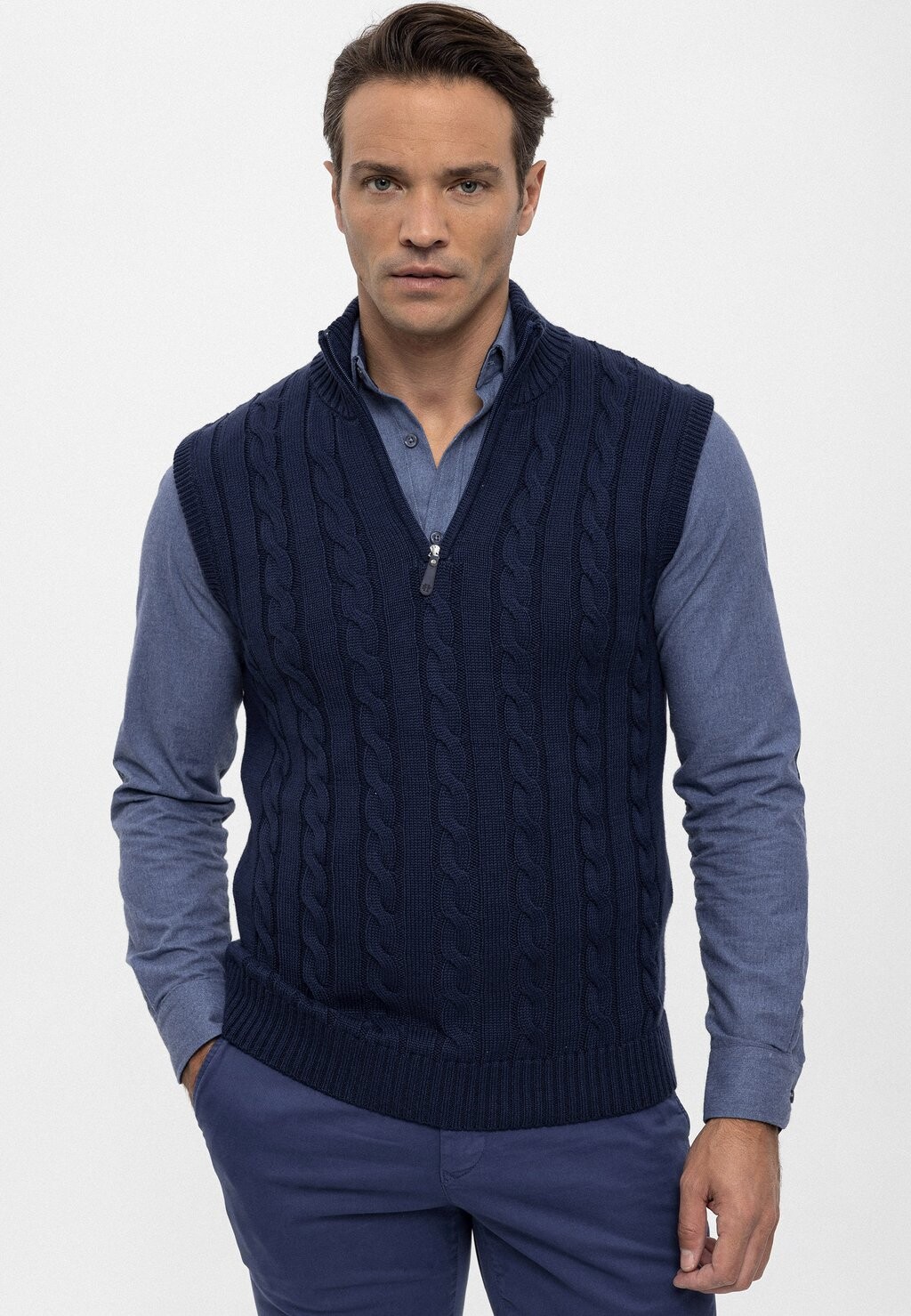 

Жилет SLEEVELESS Felix Hardy, цвет dark blue