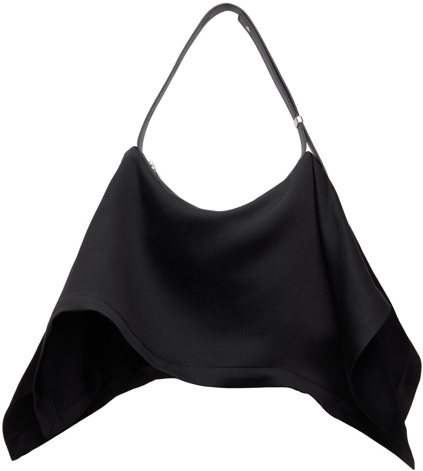 

Черная объемная квадратная сумка Issey Miyake