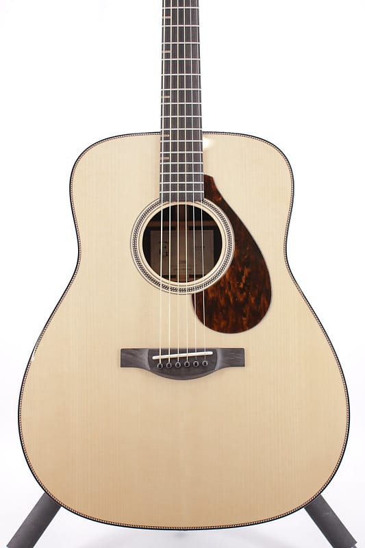 

Акустическая гитара Yamaha FG9 R Adirondack Spruce & Rosewood Bluegrass Acoustic Guitar Natural