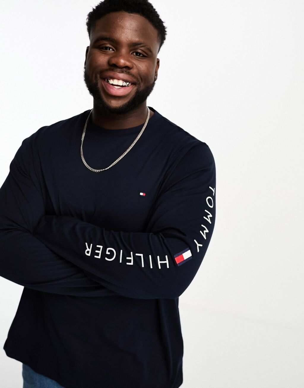 

Темно-синяя футболка с длинными рукавами Tommy Hilfiger Big & Tall, Синий