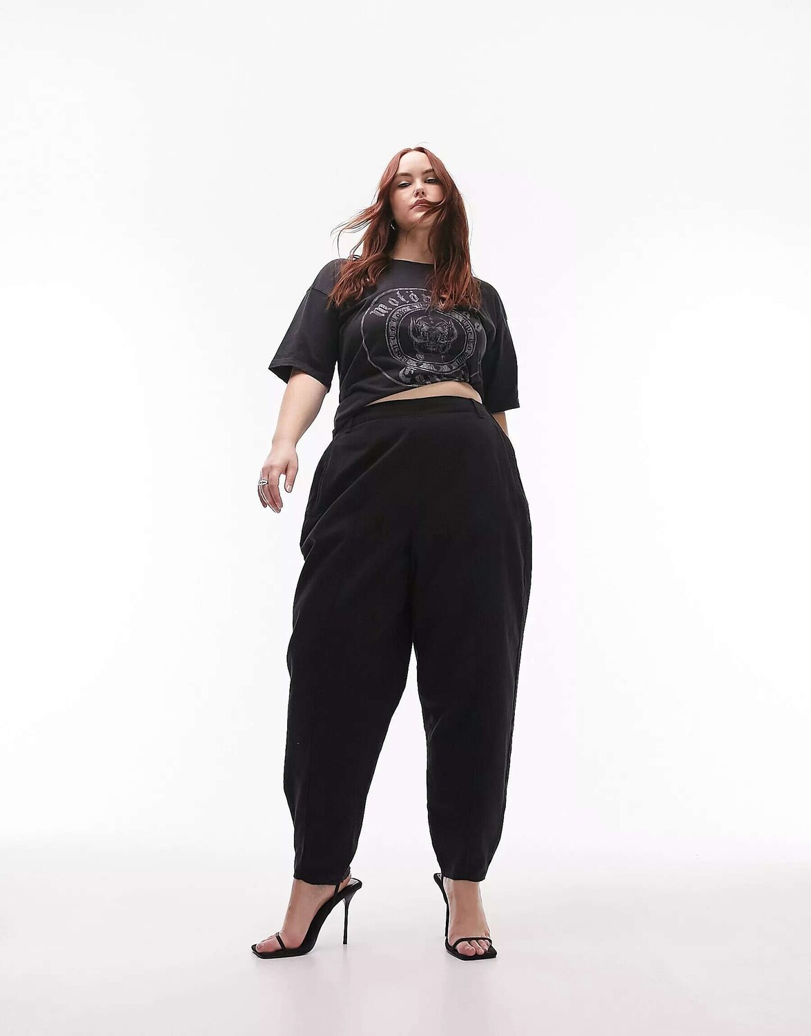 

Стираные черные брюки с завышенной талией Topshop Curve, Черный