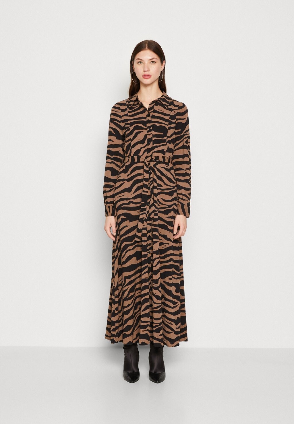 Длинное платье Vero Moda, коричневый