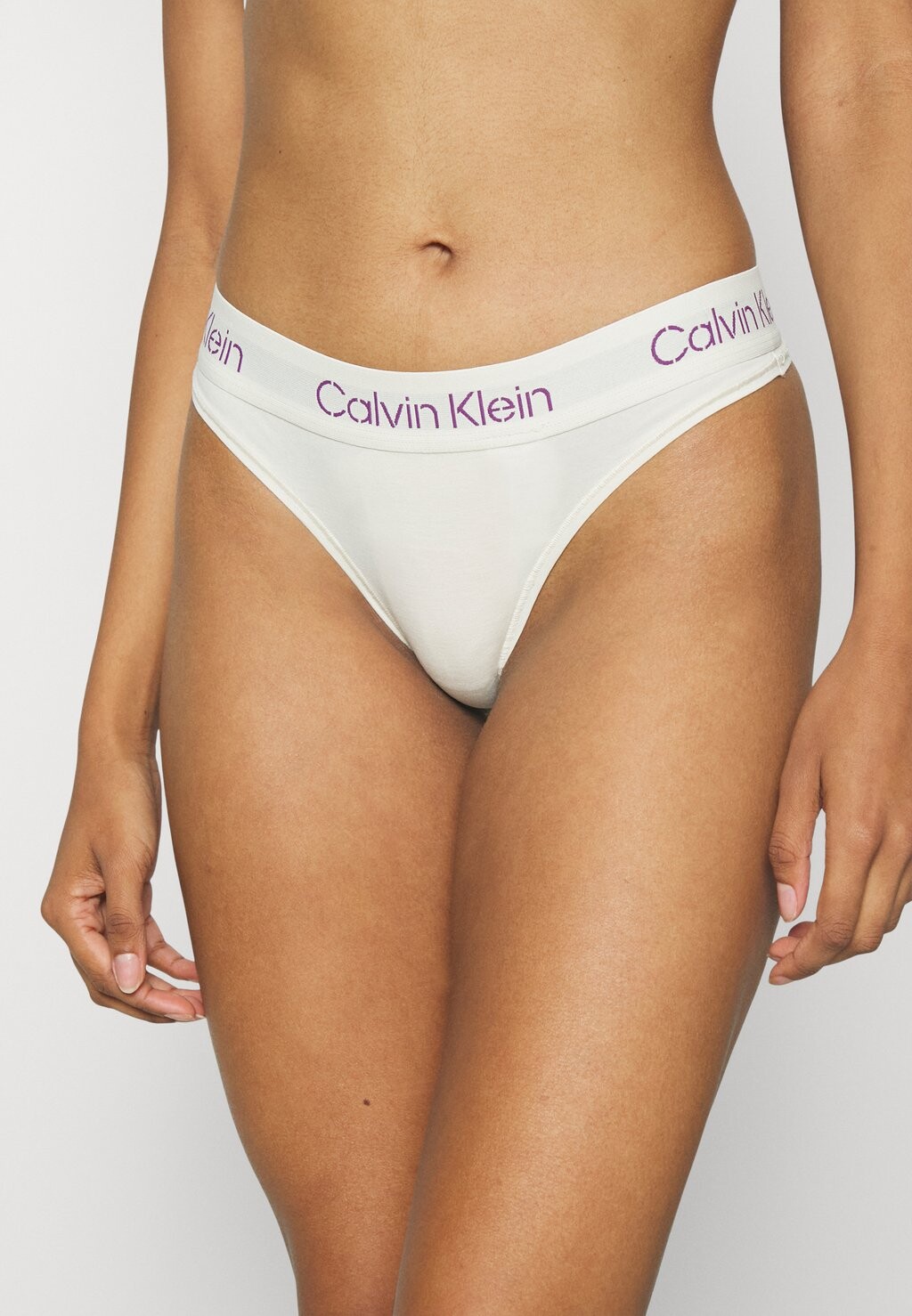 

Стринги ТРИНГИ Calvin Klein Underwear, костяной белый/фиолетовый закат
