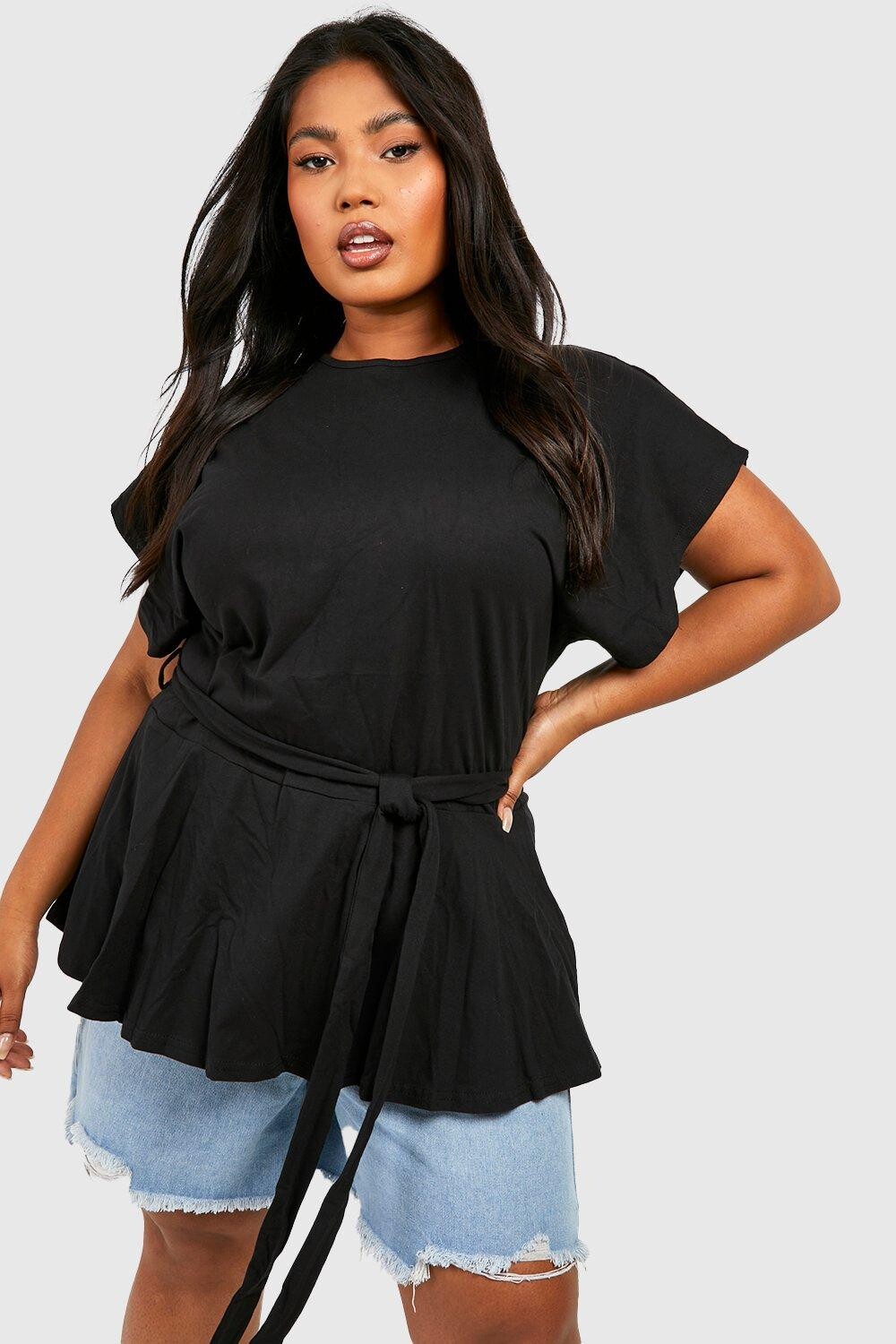 

Топ plus с вырезом-лодочкой на талии с баской по низу Boohoo, черный